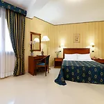 Hermitage Hotel Polla