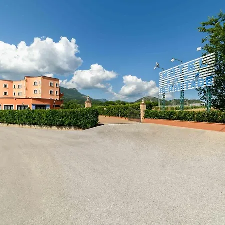 Hermitage Hotel 4*