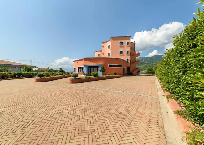 赫米蒂奇酒店 酒店 4*